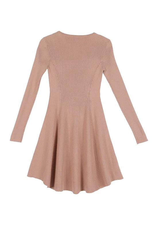Knitted fit and flare dress - Image 19