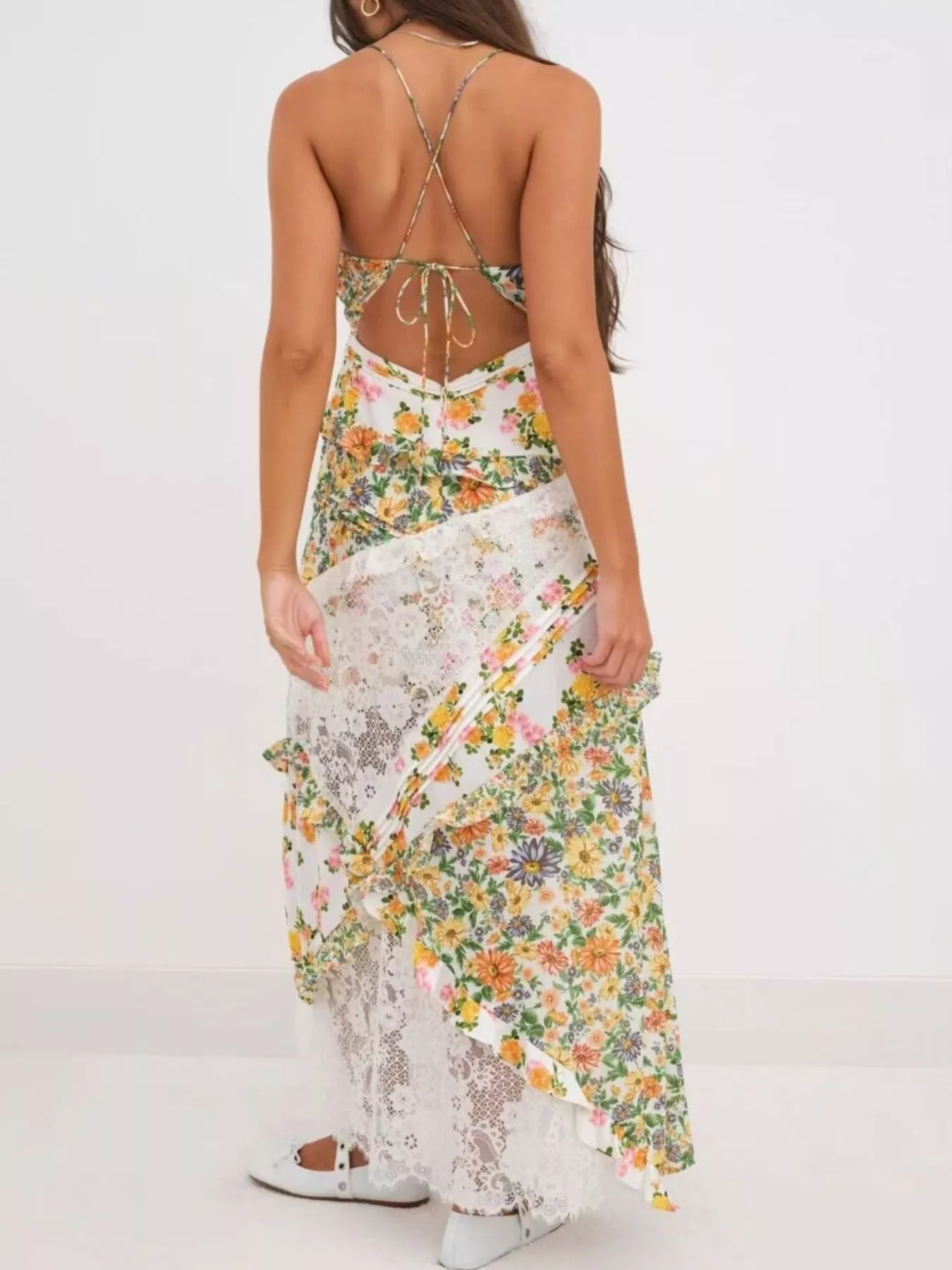Lace Detail Ruffled Floral V-Neck Maxi Dress - Image 4