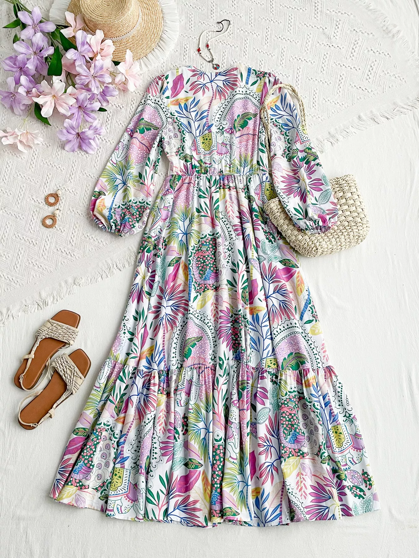 Lace Detail V-Neck Balloon Sleeve Dress - Image 3