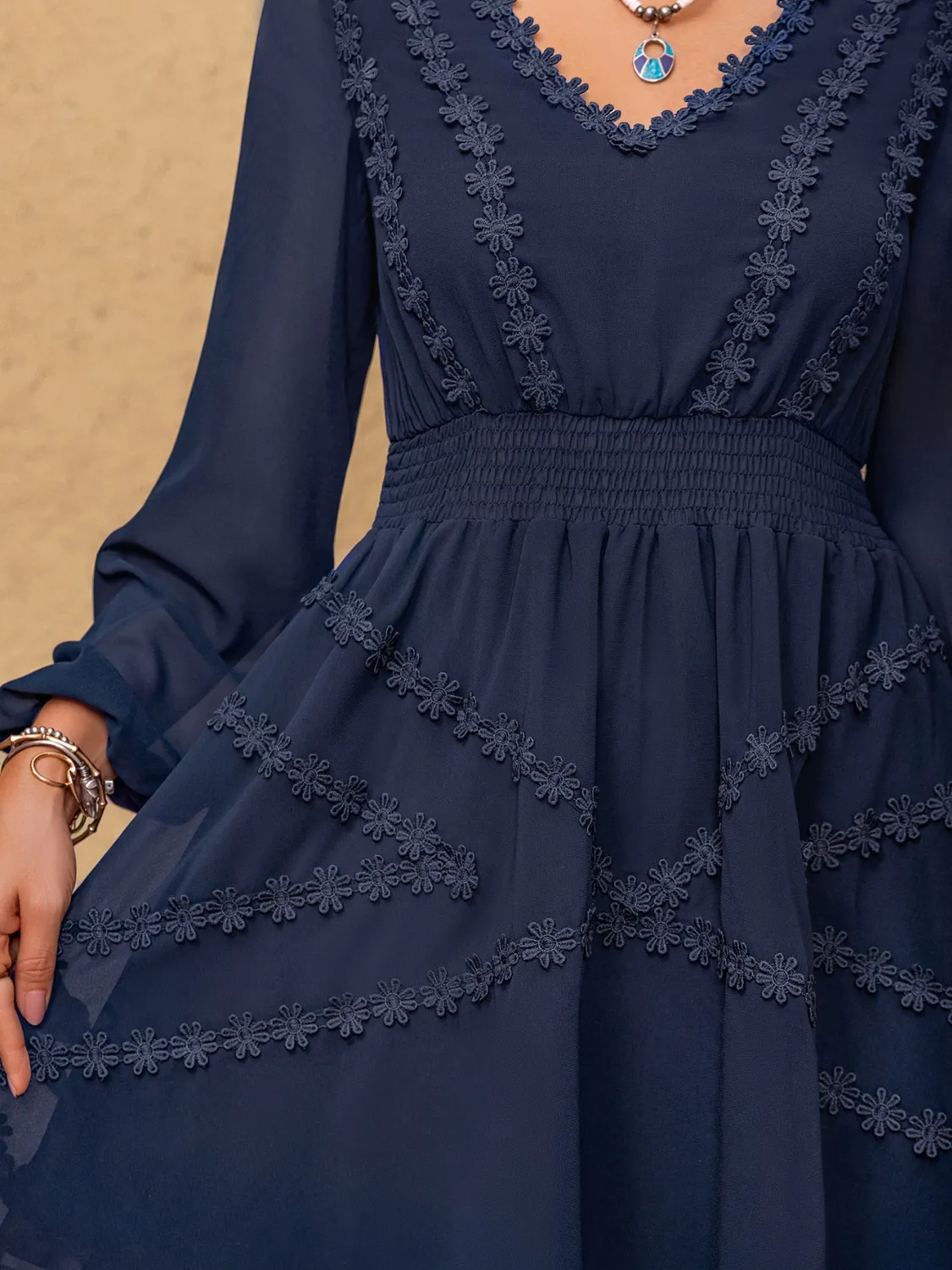 Lace Detail V-Neck Balloon Sleeve Mini Dress - Image 3