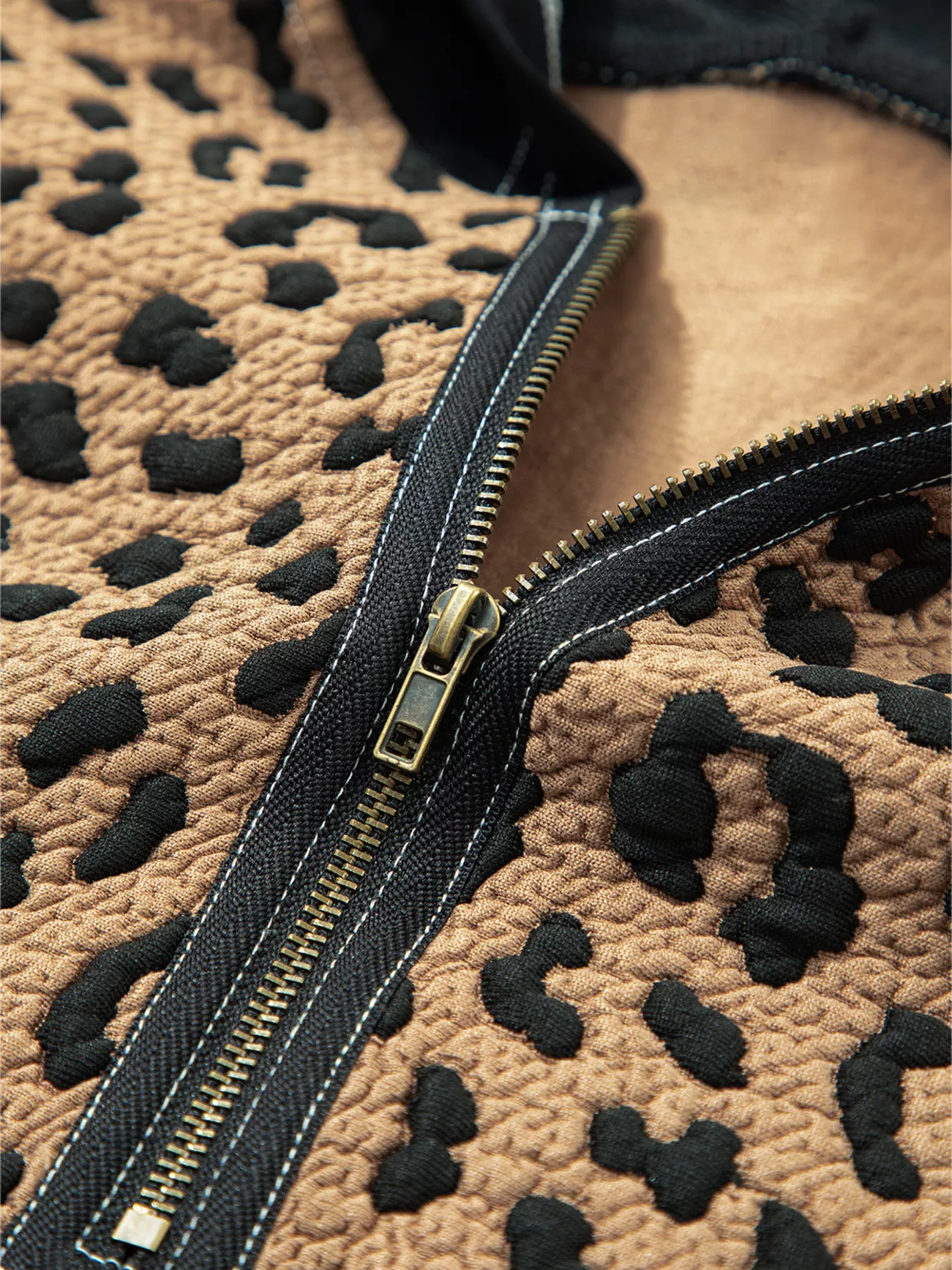 Leopard Patchwork Contrast Stitching Knotted Cuff Quarter Zip Hoodie - Image 11