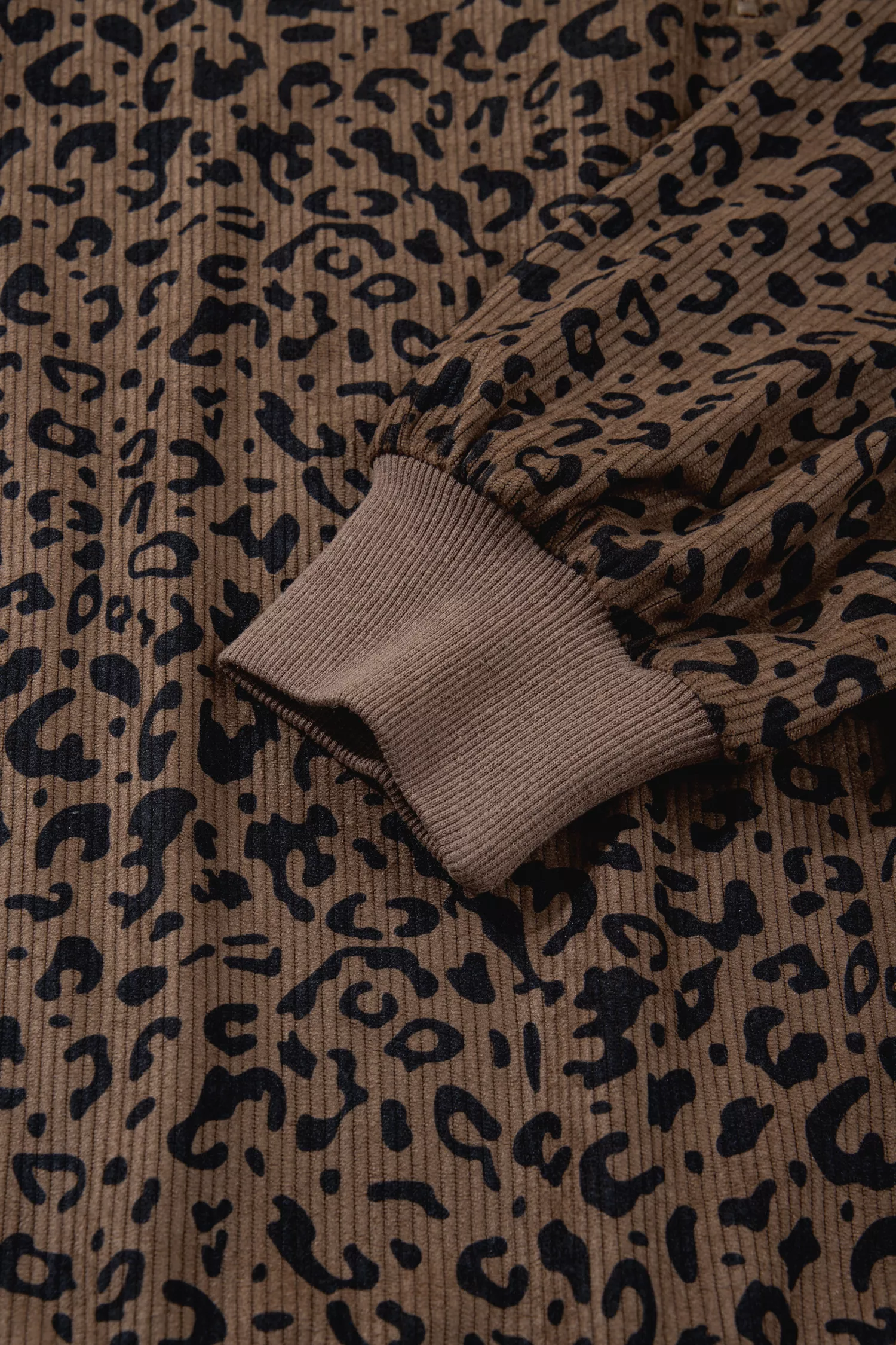 Leopard Print Quarter Zip Corduroy Sweatshirt - Image 8