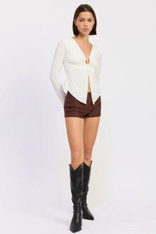 LONG SLEEVE FRONT RING RUCHED TOP - Image 14