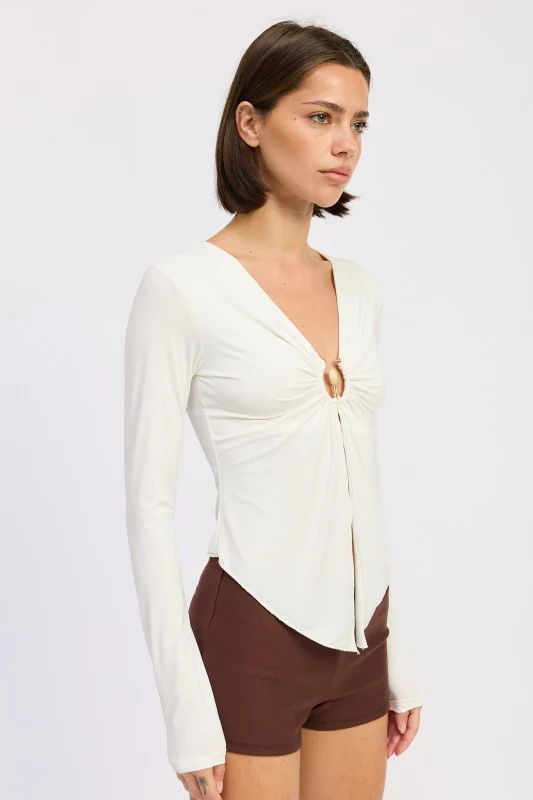 LONG SLEEVE FRONT RING RUCHED TOP - Image 15