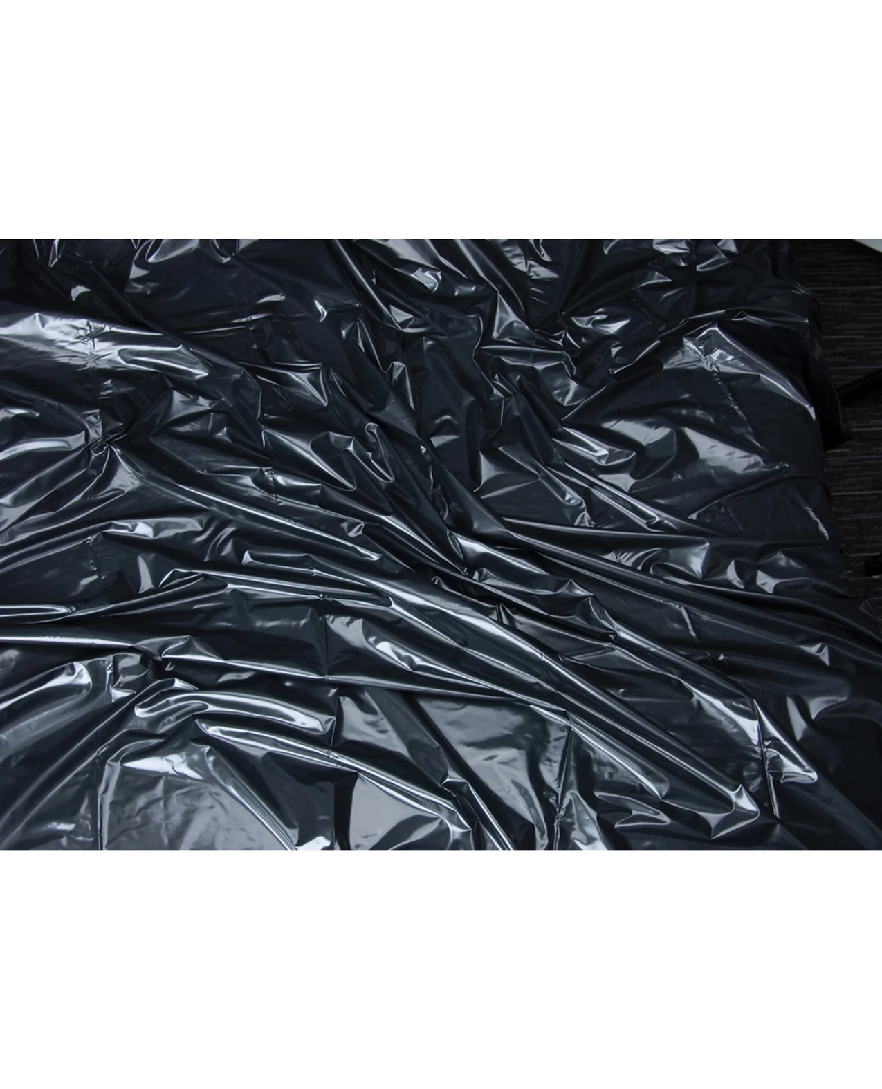 Lux Fetish Vinyl Bed Sheet - Black - Image 2