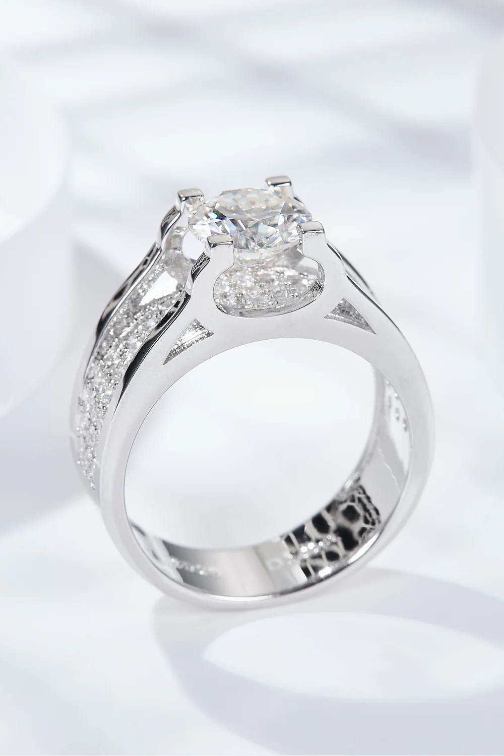 Made To Shine 1 Carat Moissanite Ring - Image 3