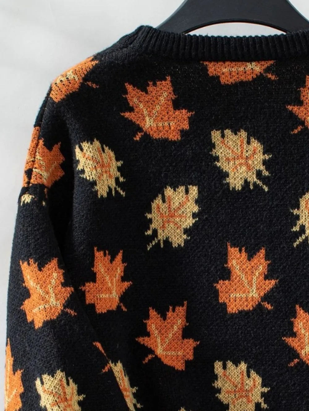 Maple Leaf Round Neck Long Sleeve Sweater - Image 10