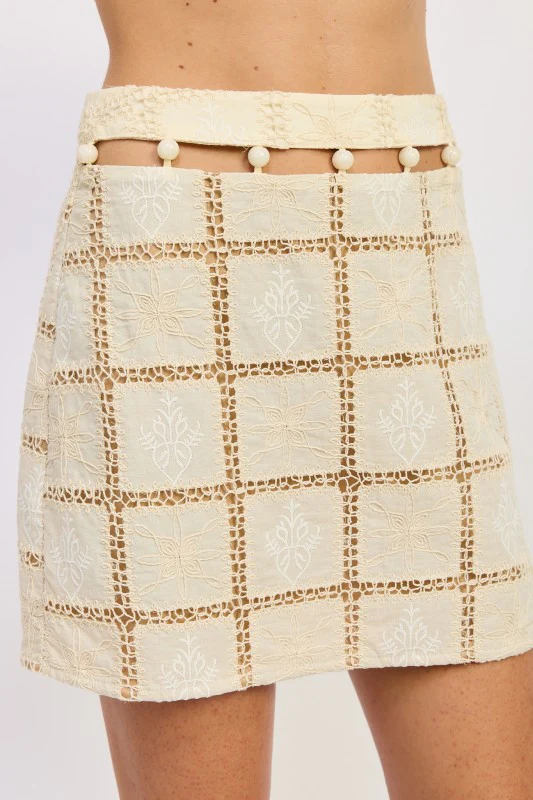 MINI EMBROIDERED BEADED SKIRT - Image 2