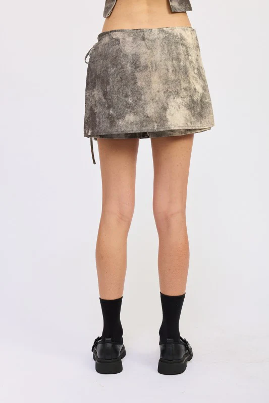MINI LOW WAIST FRONT POCKET WRAP SKORT - Image 6