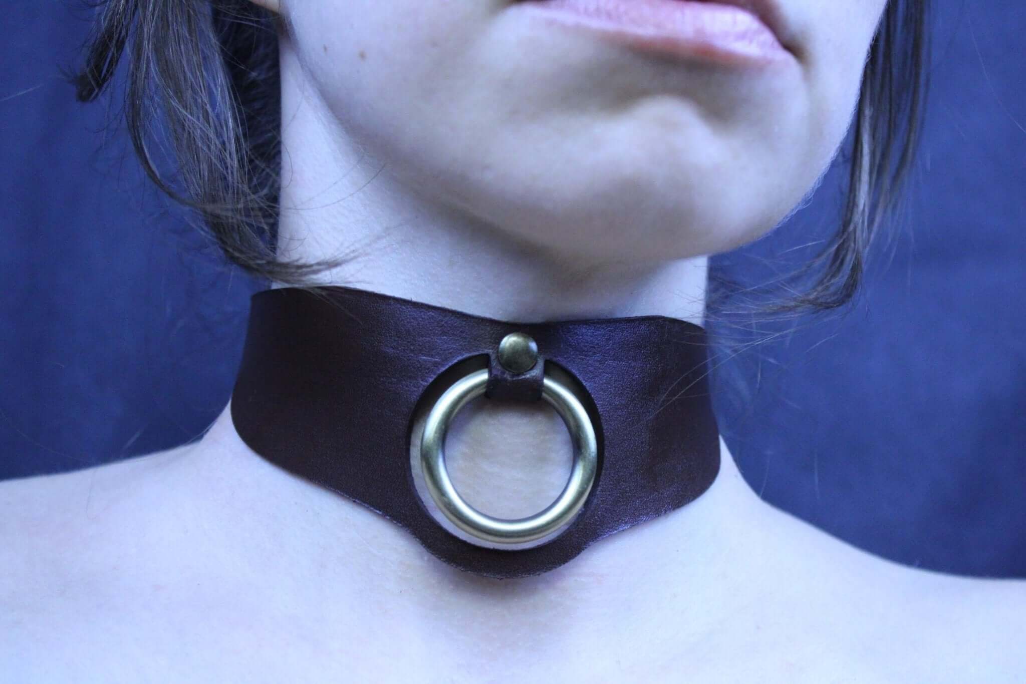 Minimalist BDSM collar Leather Posture Choker with O-Ring - Image 5