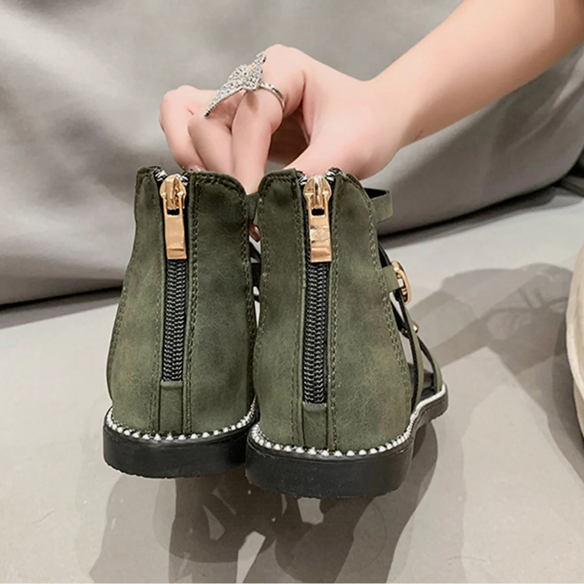 Open Toe Back Zipper Flat Sandals - Image 2