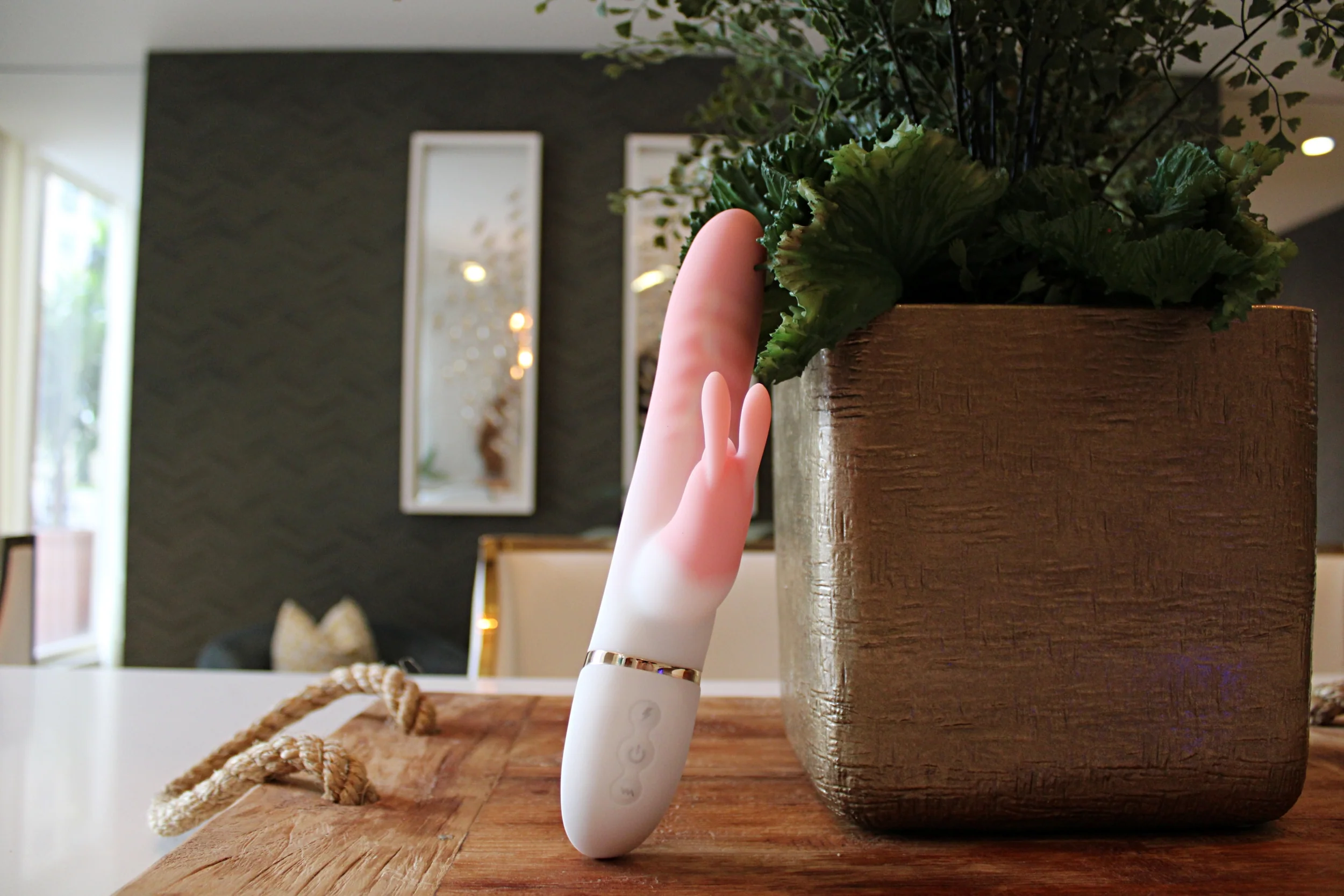 Pax - The Best Thrusting Rabbit Vibrator in Dreamy Pink and White - Image 2