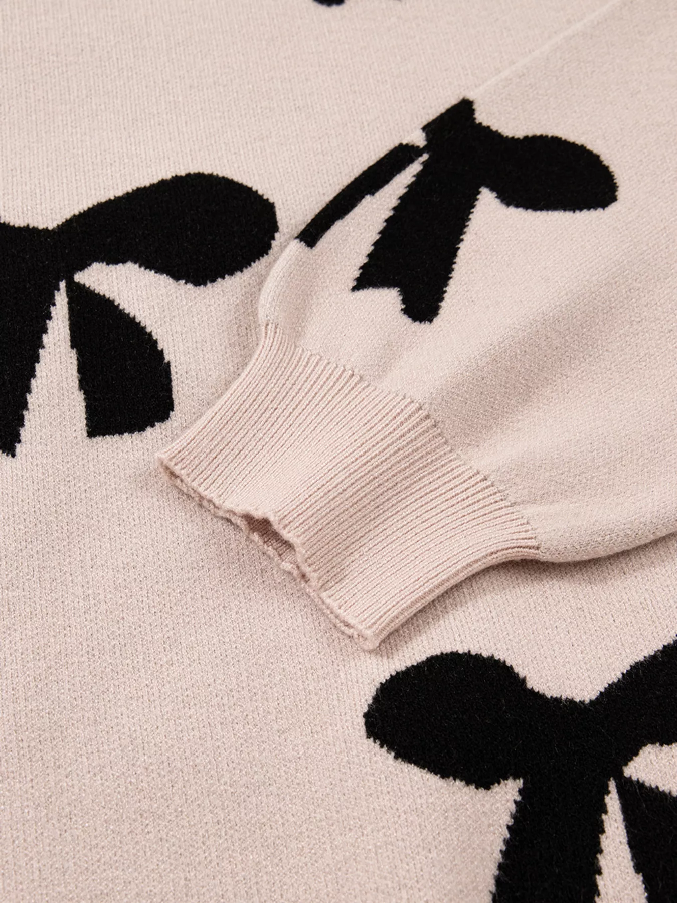 Pearl Embellished Bow Pattern Loose Sweater - Image 9