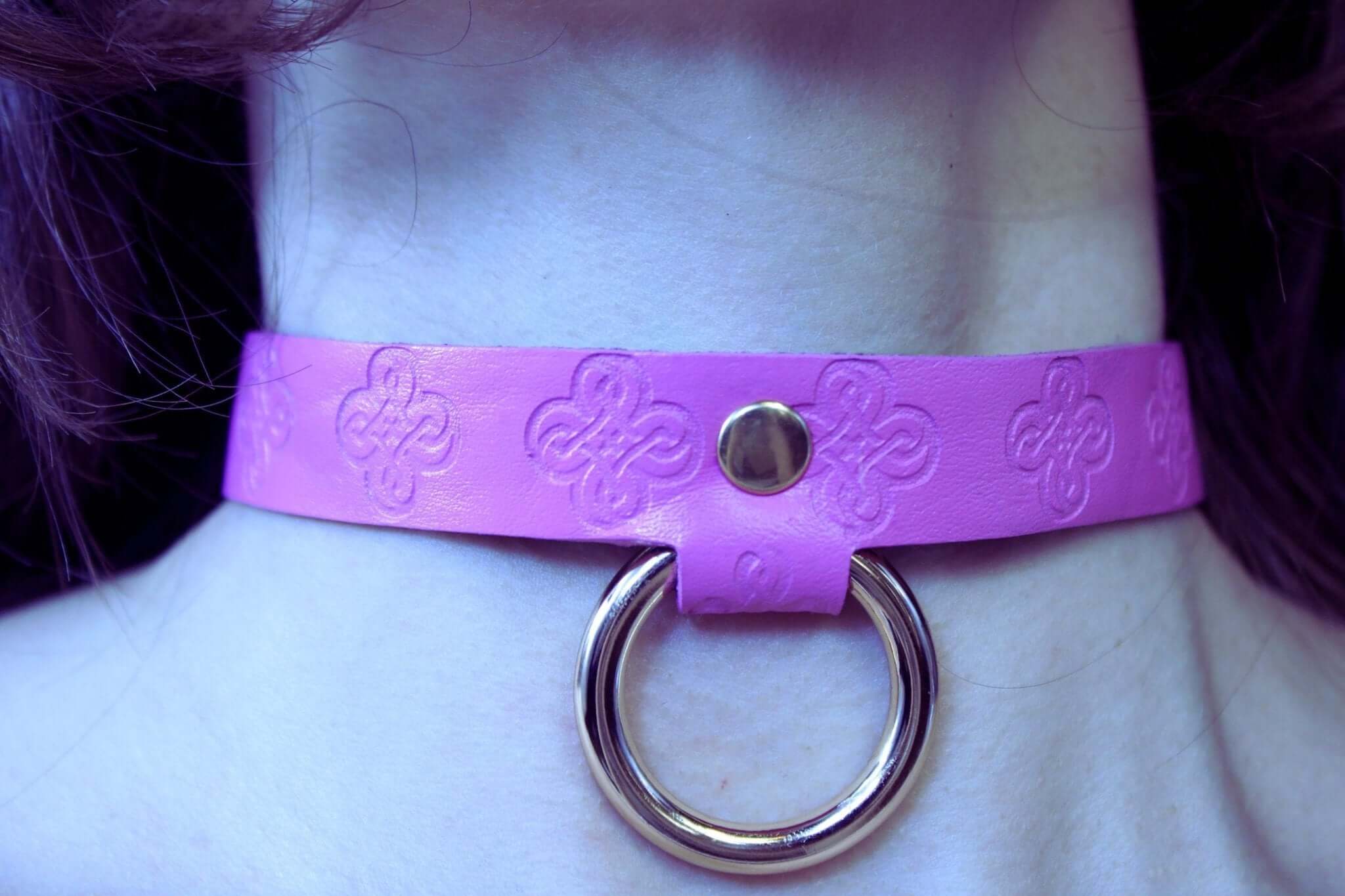 Pink Leather O-ring Choker Collar for Pet Play - Image 5