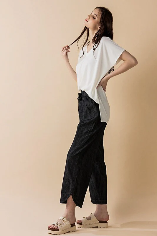 Plus Denim Wide Leg Crop Pants with Dolphine Tail - Image 12