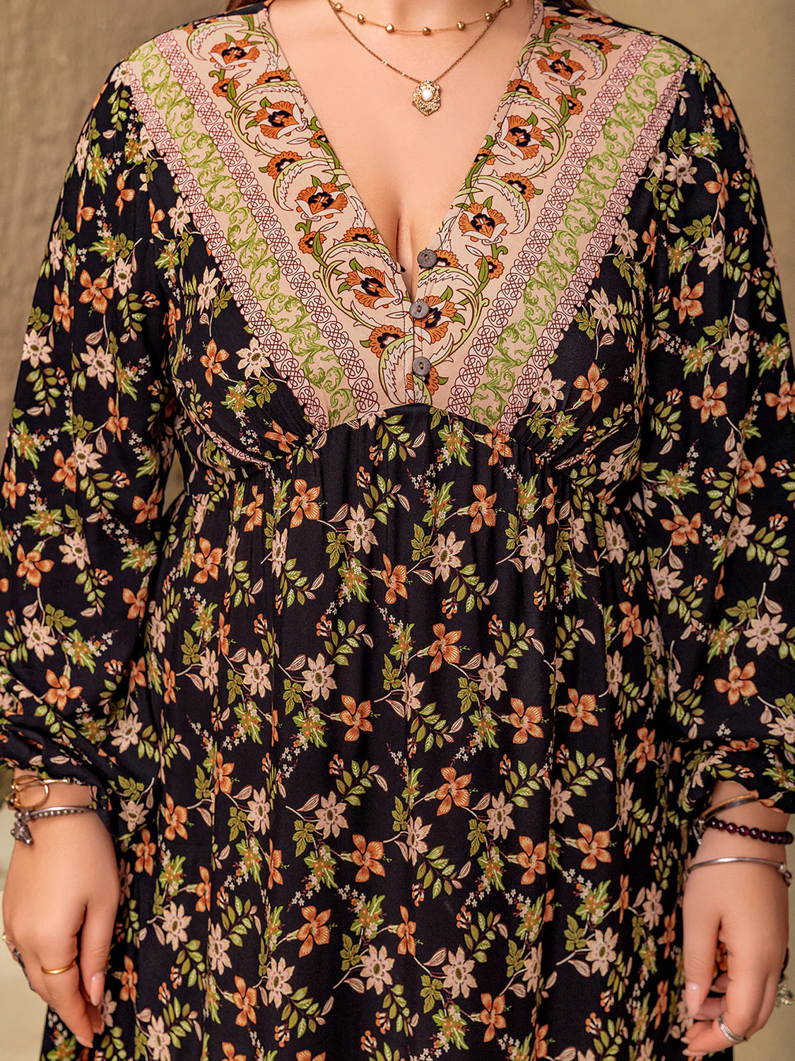 Plus Size Floral V-Neck Balloon Sleeve Dress - Image 6