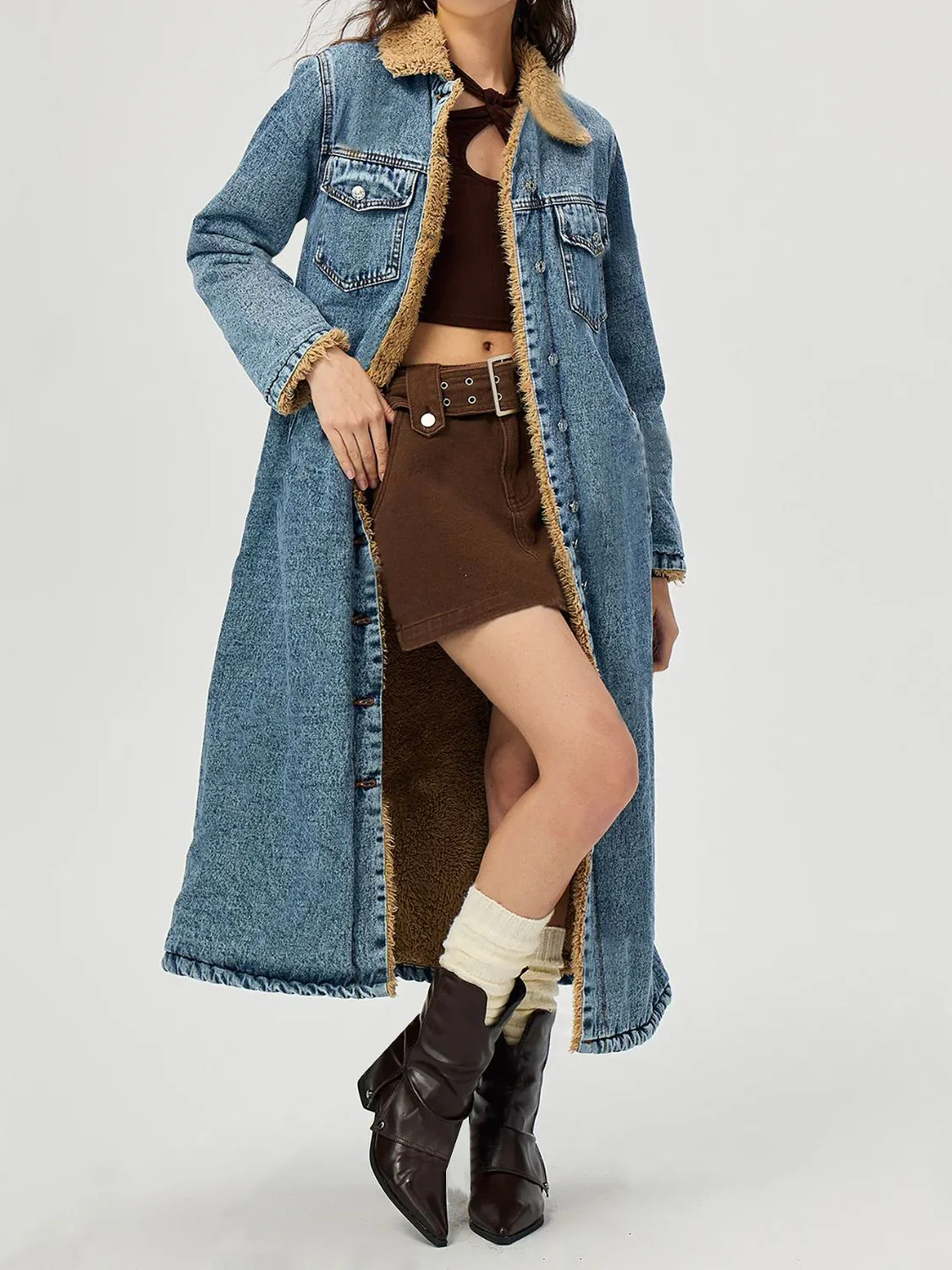 Pocketed Button Up Denim Jacket with Fur Lining - Image 4