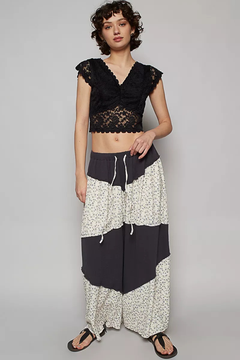 POL Contrast Floral Drawstring Wide Leg Pants - Image 5