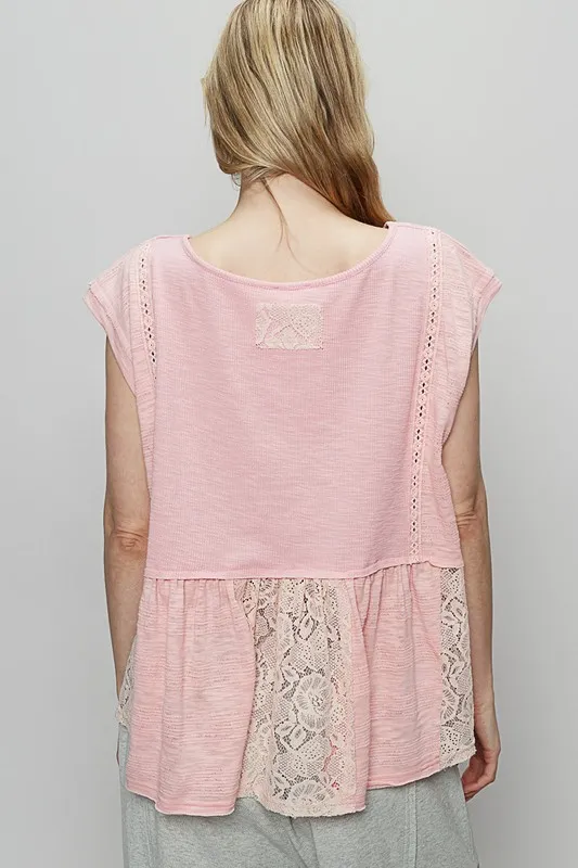 POL Embroidered Detail Boat Neck Cap Sleeve Lace Blouse - Image 3