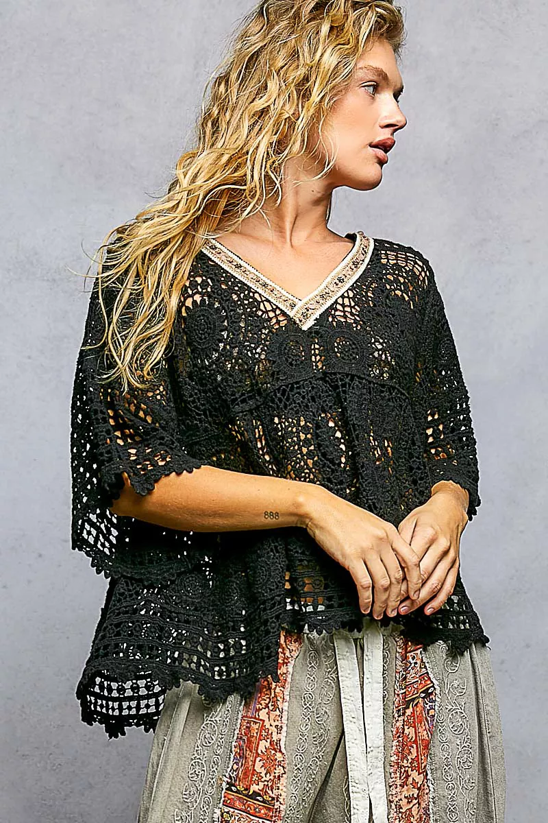 POL V-Neck Crochet Top with Scalloped Hem - Image 2