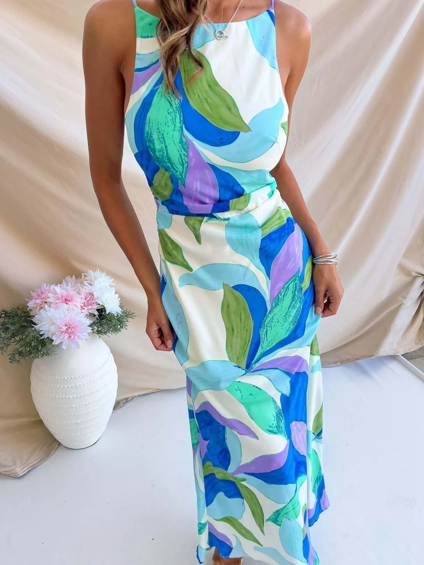 Printed Backless Sleeveless Maxi Dress - Image 4