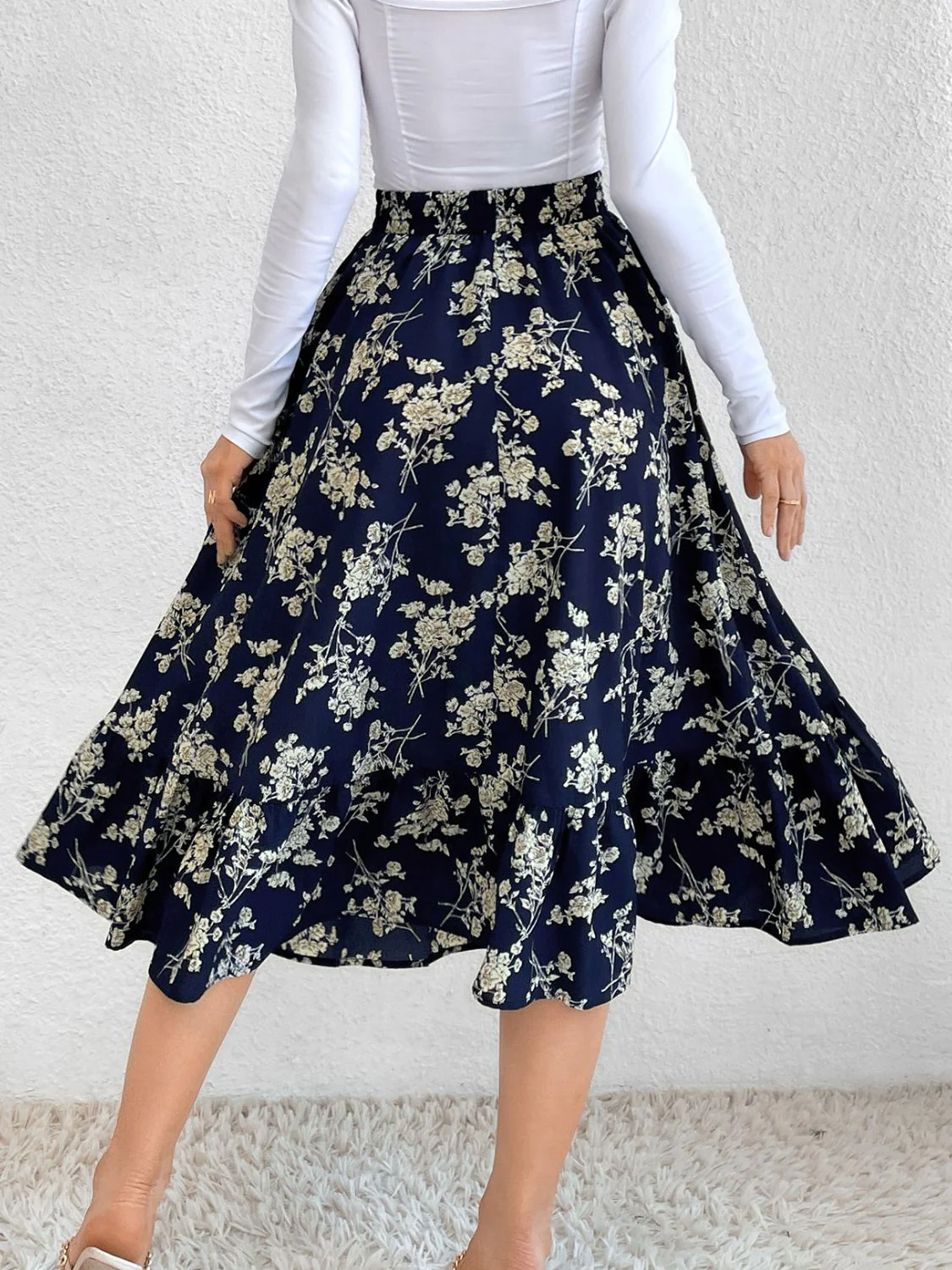 Printed Elastic Waist Midi Skirt - Image 20