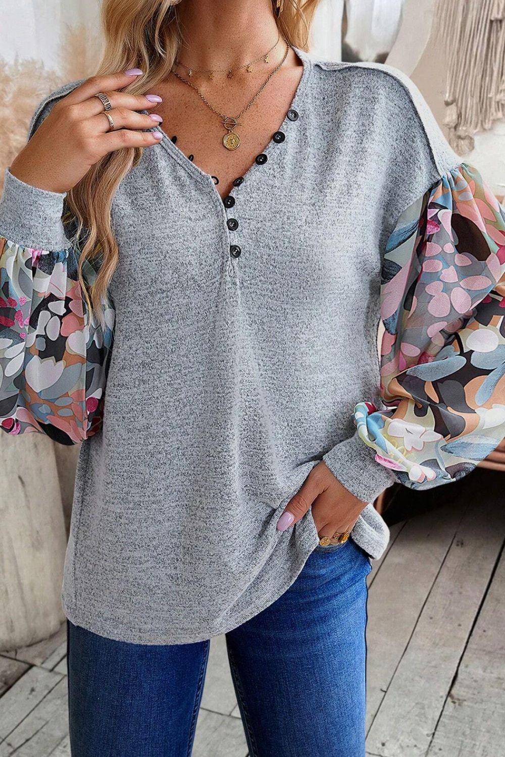 Printed Lantern Sleeve Buttoned V Neck Top - Image 2