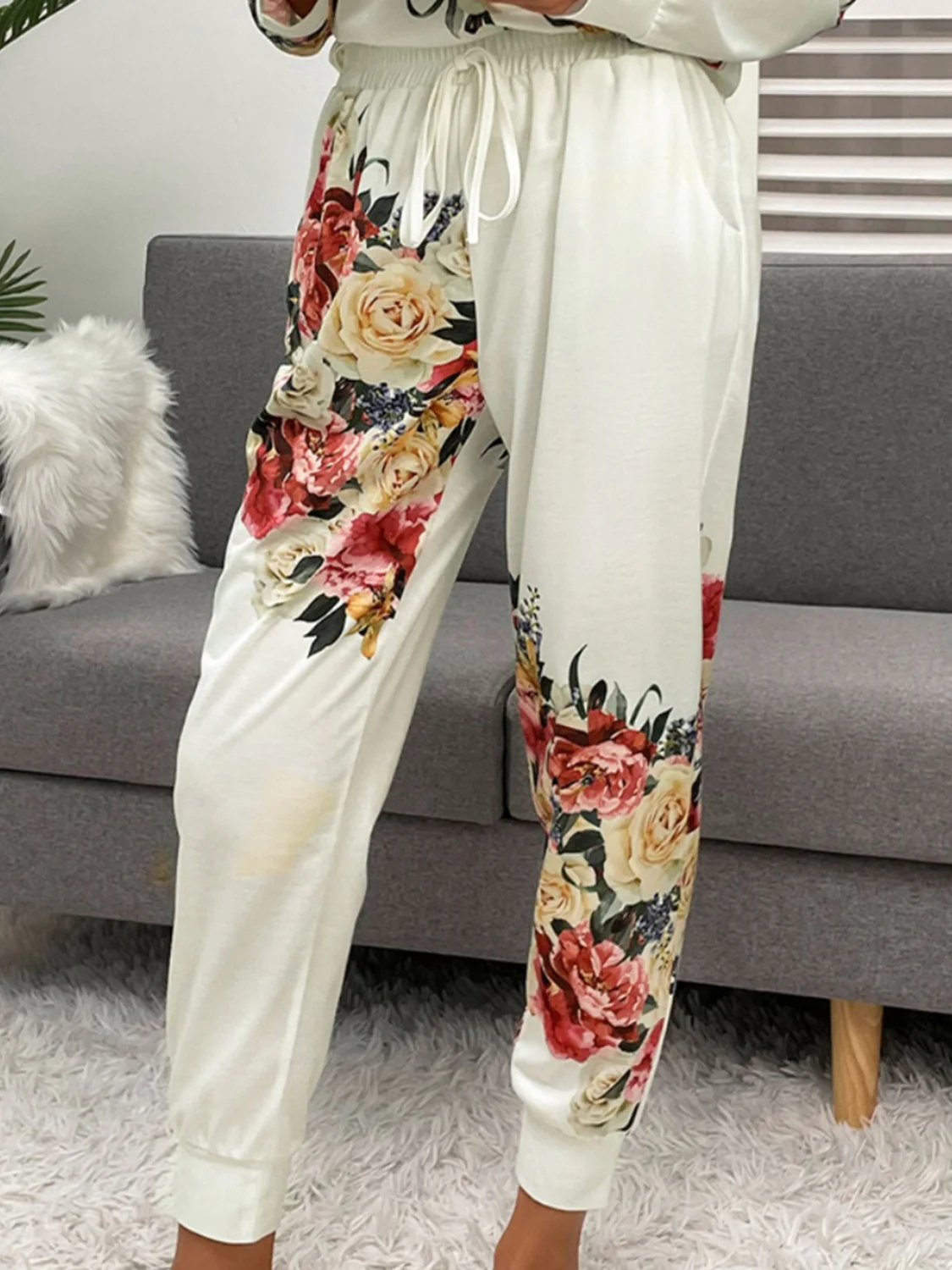 Printed Round Neck Top and Pants Lounge Set - Image 8