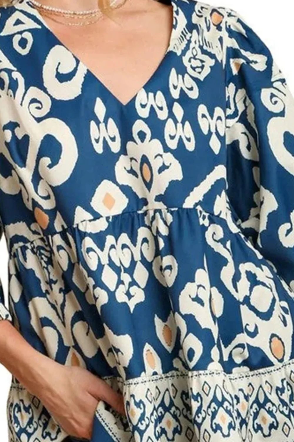 Printed V-Neck Three-Quarter Sleeve Blouse - Image 3