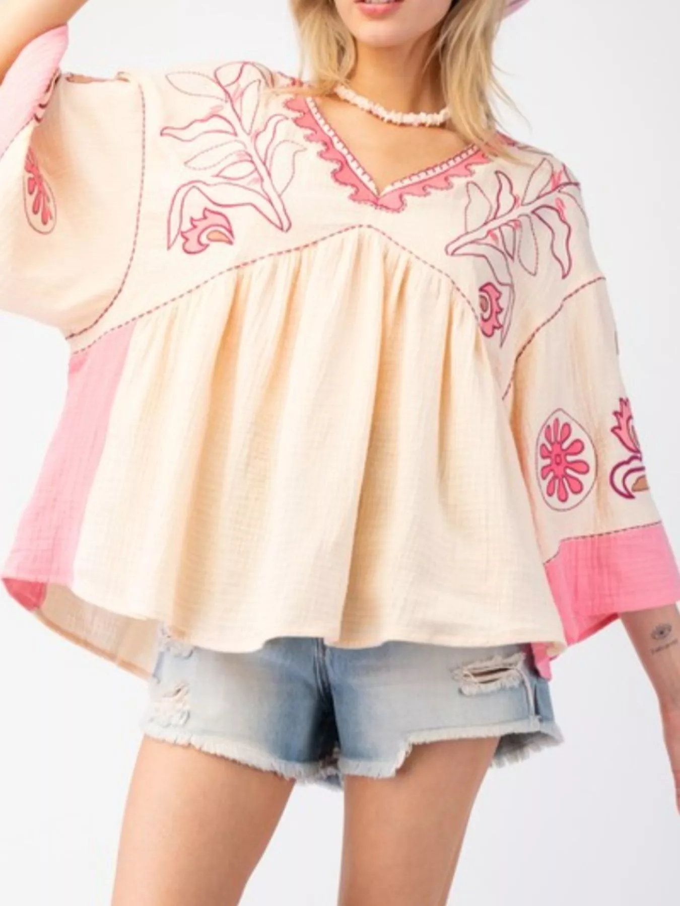 Printed V-Neck Top with Contrast Trim Details - Image 10