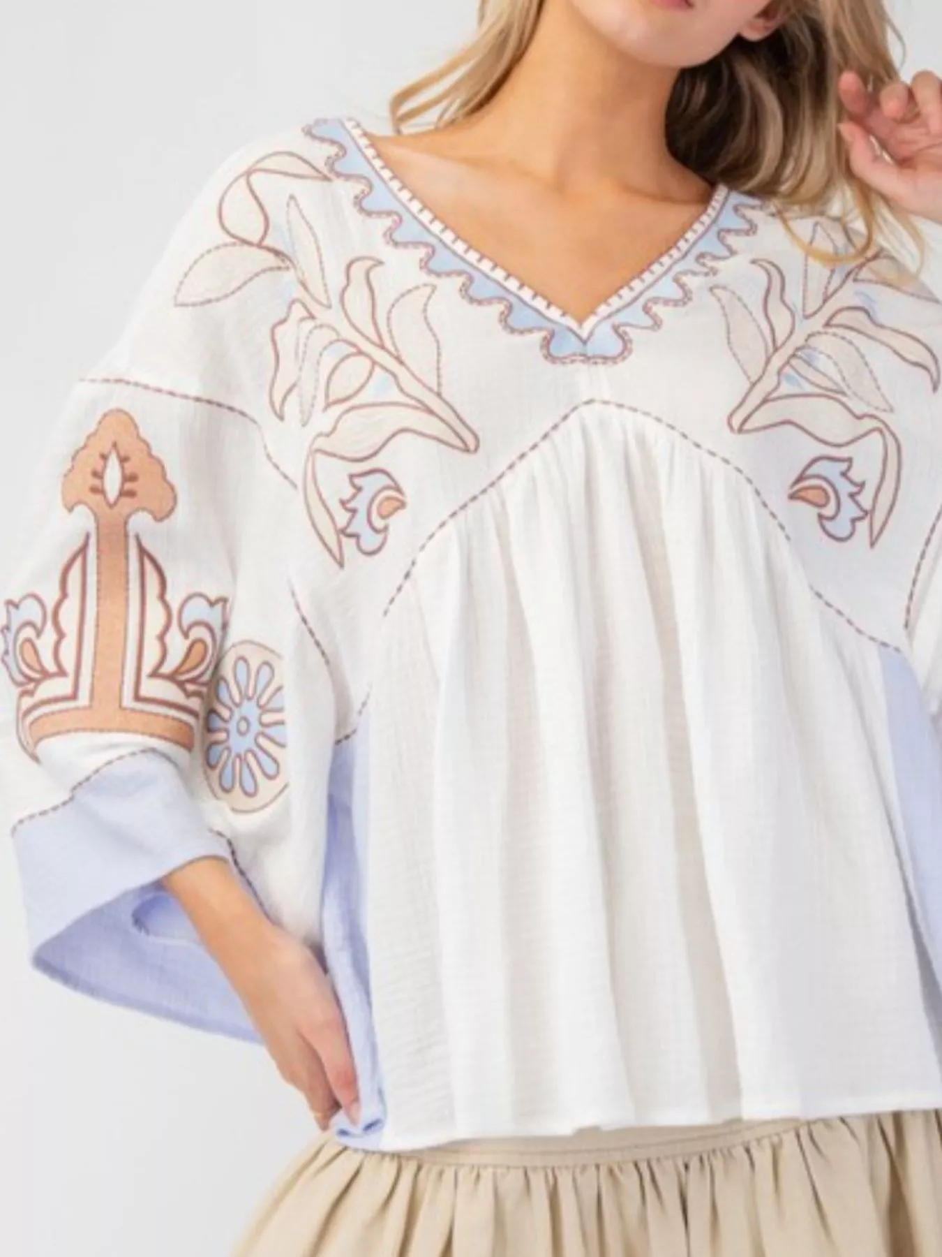 Printed V-Neck Top with Contrast Trim Details - Image 20
