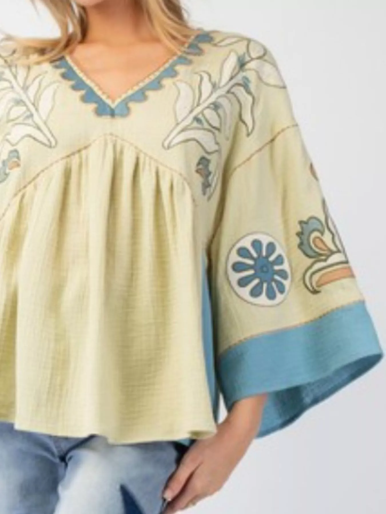Printed V-Neck Top with Contrast Trim Details - Image 6