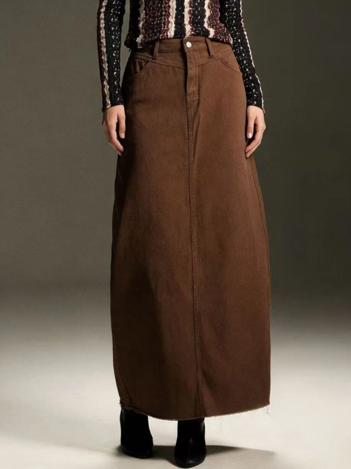 Raw Hem Maxi Denim Skirt - Image 15