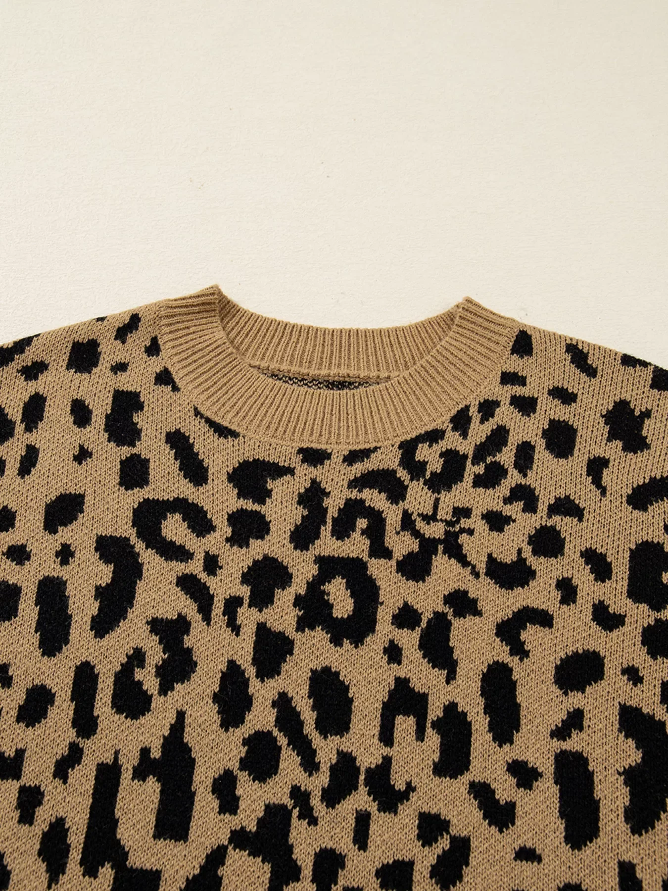 Ribbed Trim Round Neck Leopard Drop Shoulder Sweater - Image 4