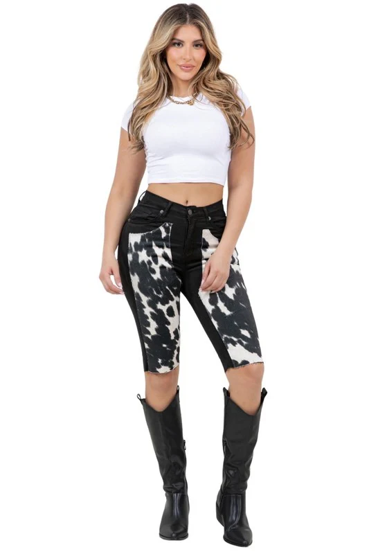 Rodeo Capri Short in Black - Image 2