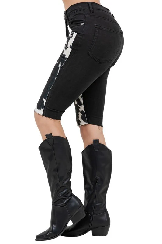 Rodeo Capri Short in Black - Image 3