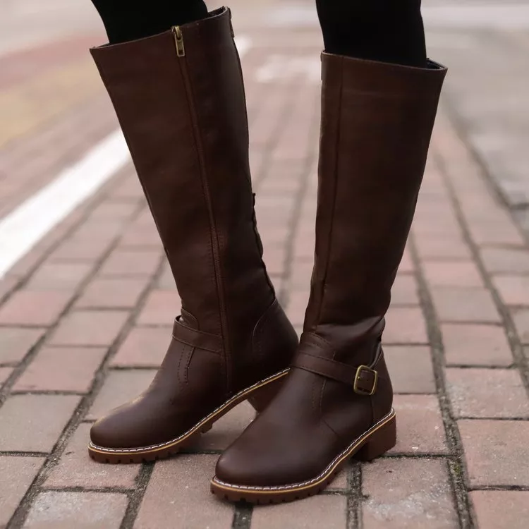 Round Toe Block Heels Boots - Image 8