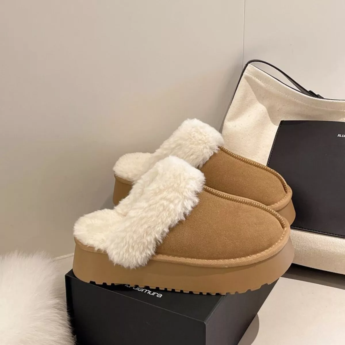 Round Toe Platform Slippers - Image 10