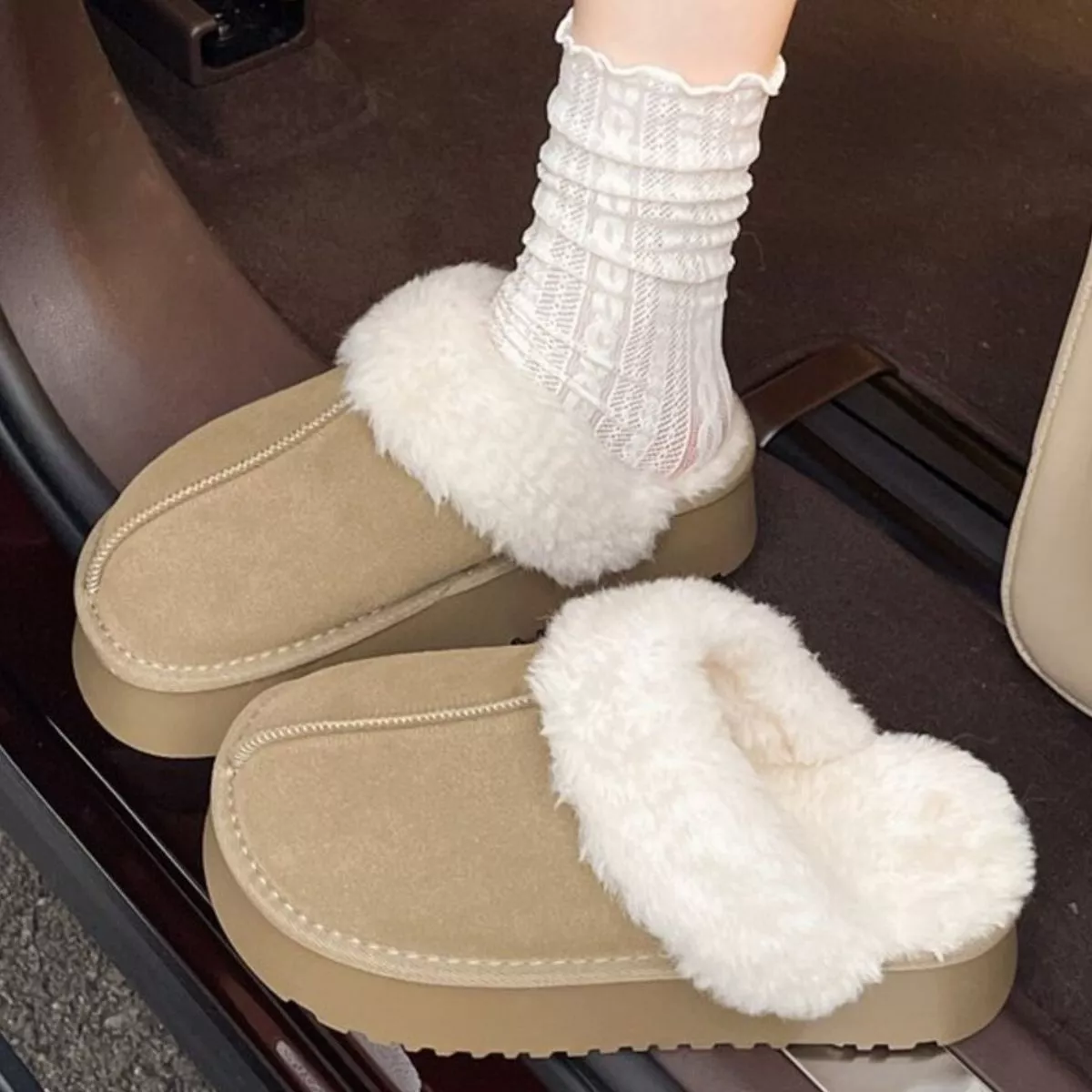 Round Toe Platform Slippers - Image 5