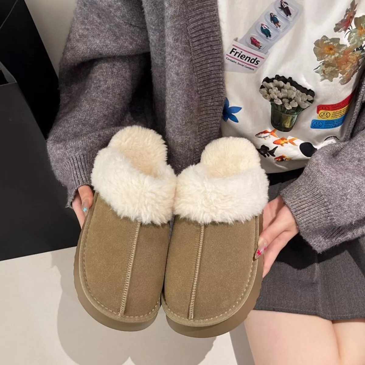 Round Toe Platform Slippers - Image 6