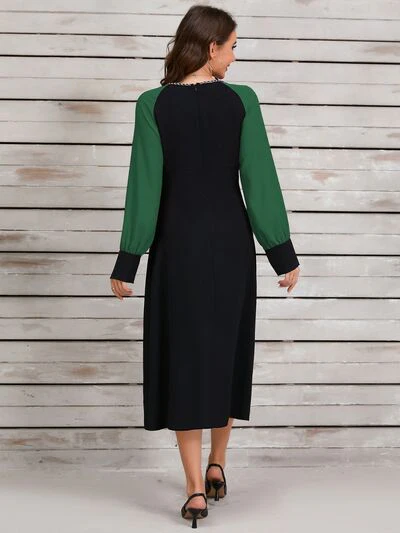 Ruched Contrast Long Sleeve Midi Dress - Image 9