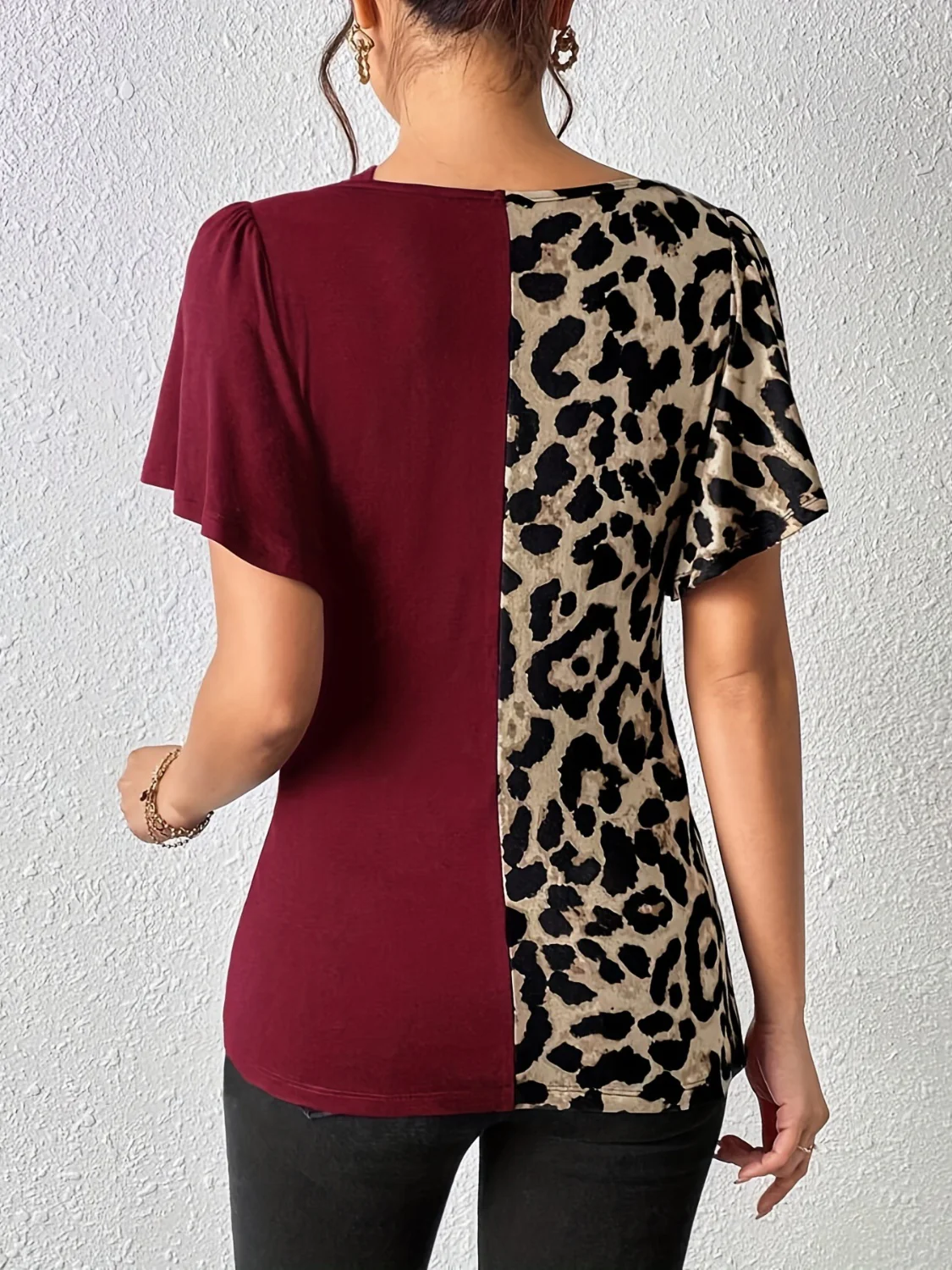 Ruched Leopard Flutter Sleeve T-Shirt - Image 7
