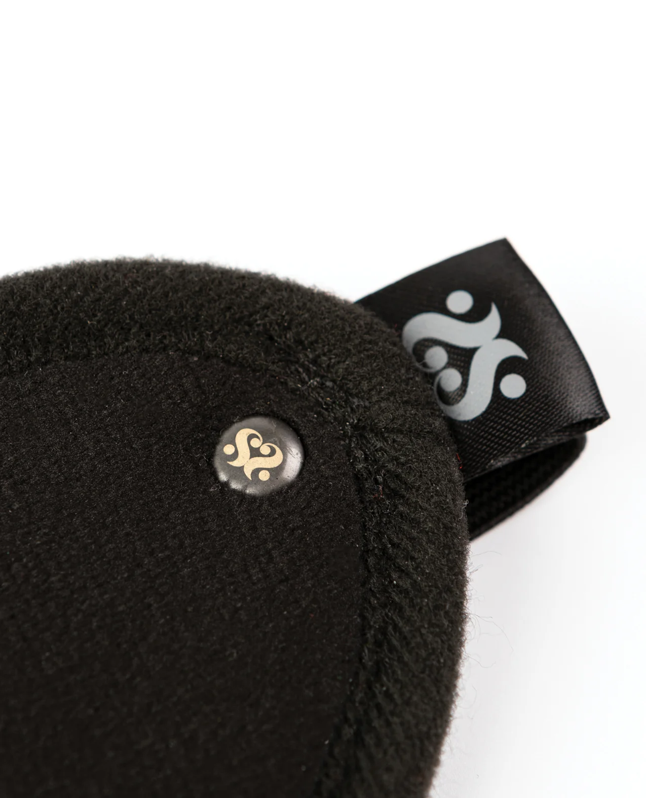 Sei Mio Eyes Wide Shut Soft Velvet Blindfold - Black - Image 5