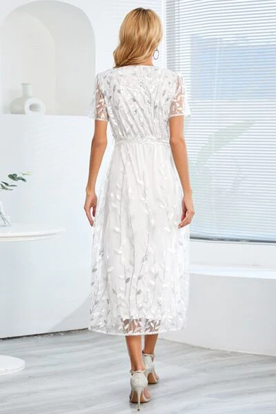 Sequin Leaf Embroidery Tie Front Short Sleeve Dress - Image 11