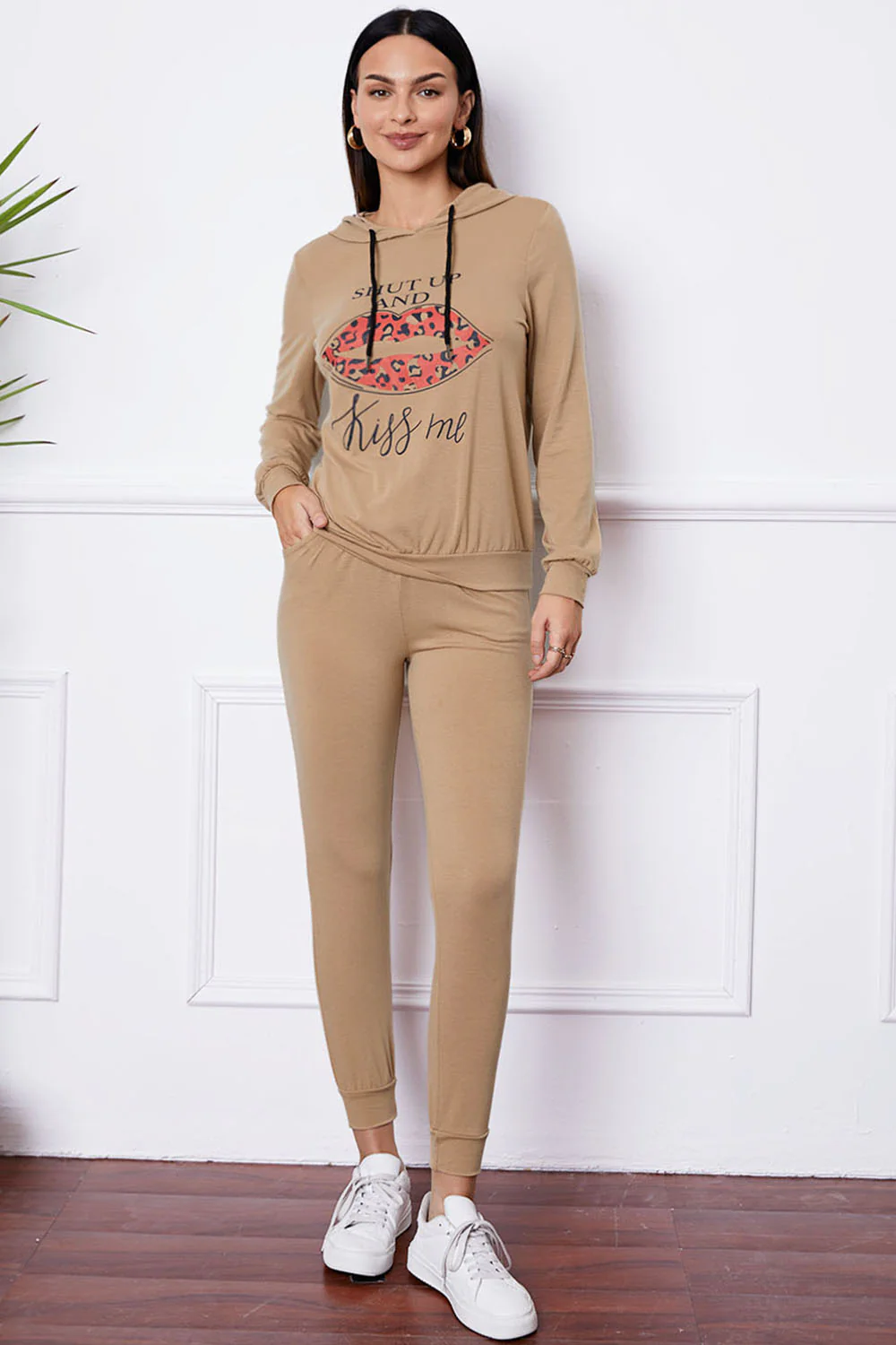 SHUT UP AND KISS ME Lip Graphic Hooded Top and Drawstring Pants Set - Image 2