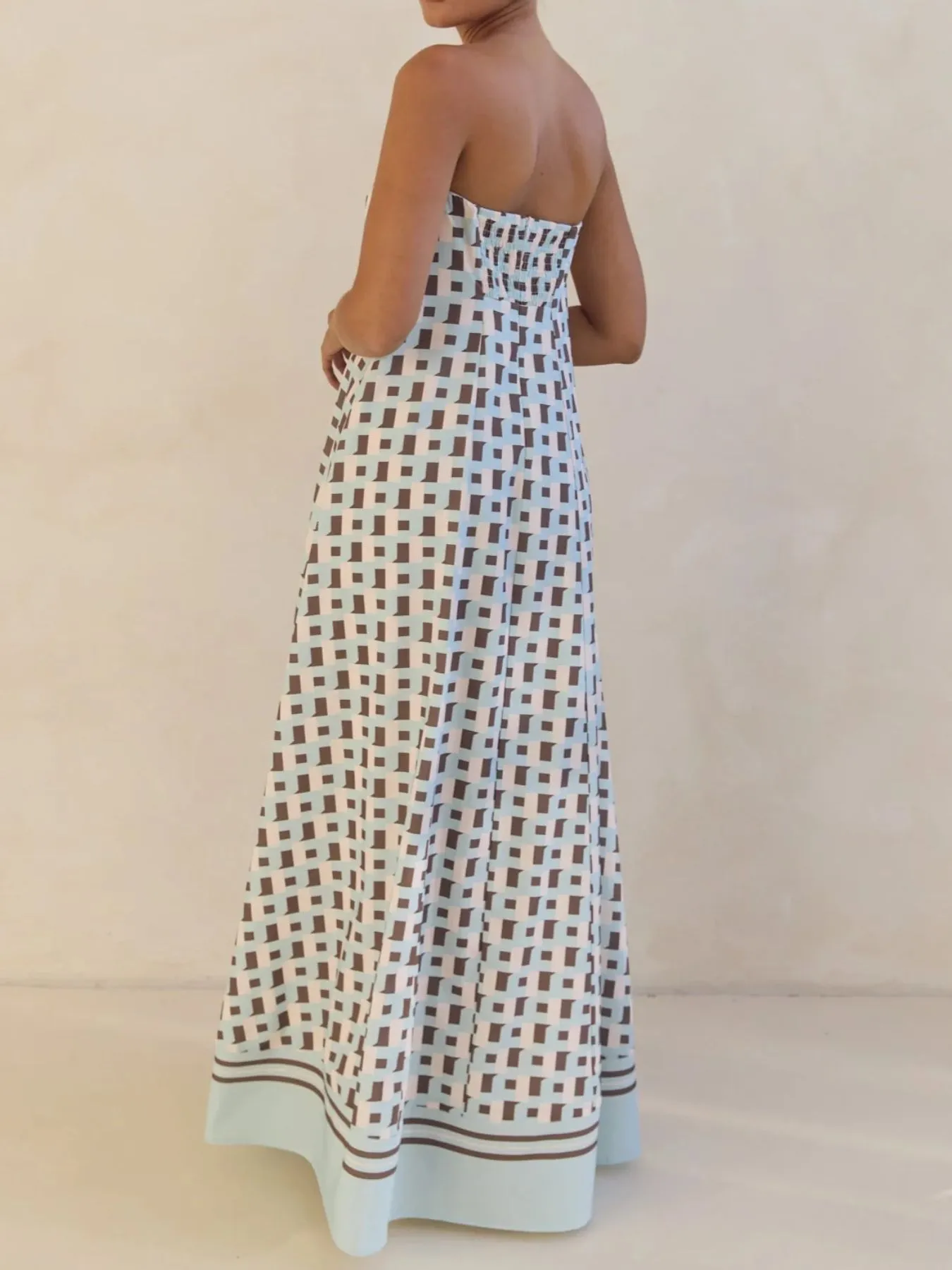 Smocked Printed Tube Maxi Dress - Image 15