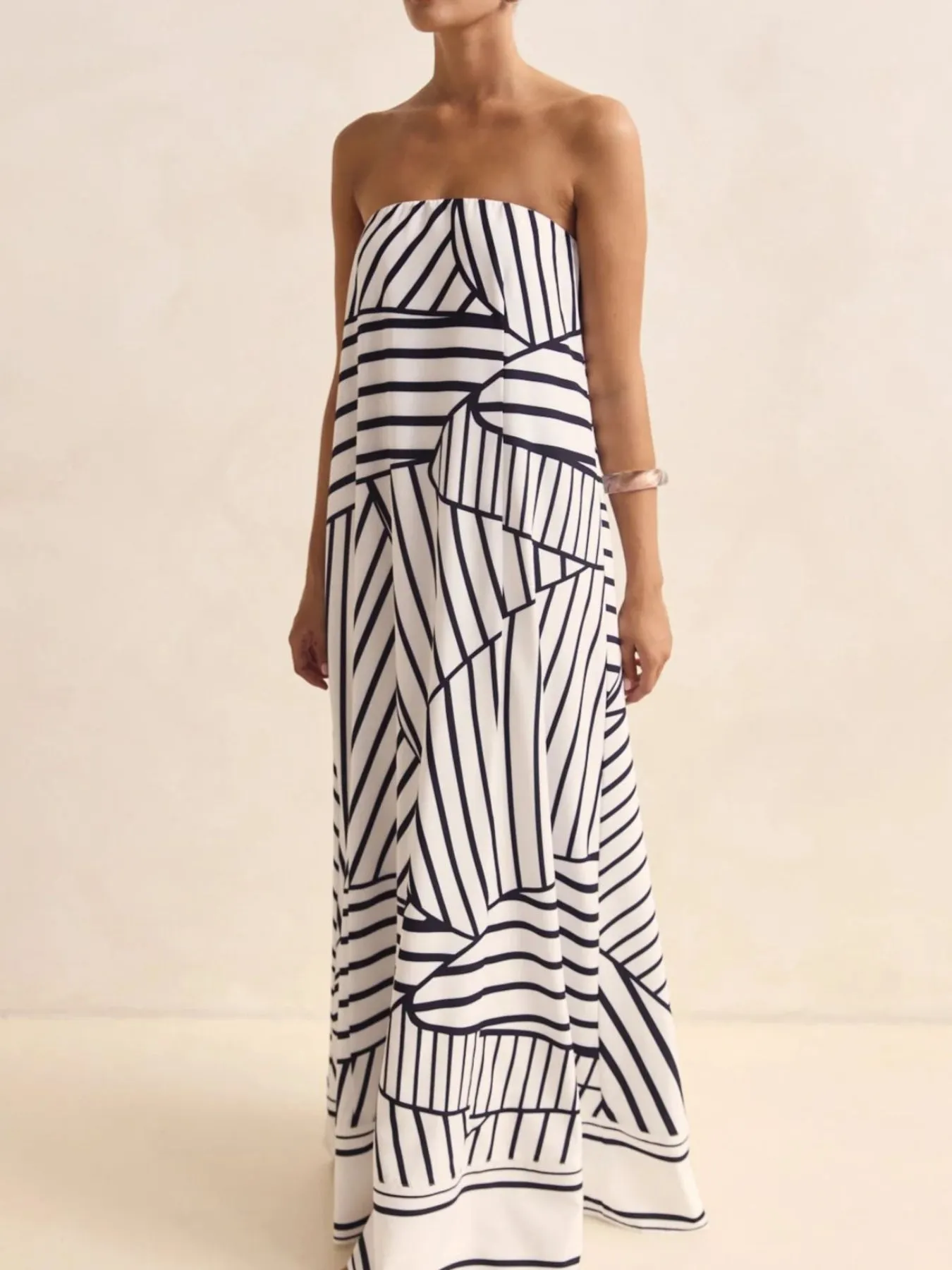 Smocked Printed Tube Maxi Dress - Image 8