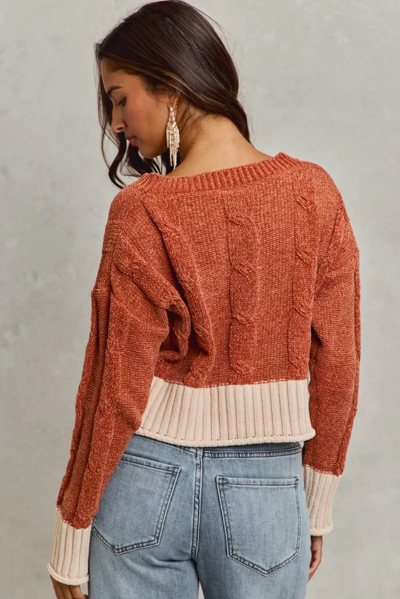 SO ME Chenille Cable Knit V Neck Contrast Cropped Sweater - Image 11