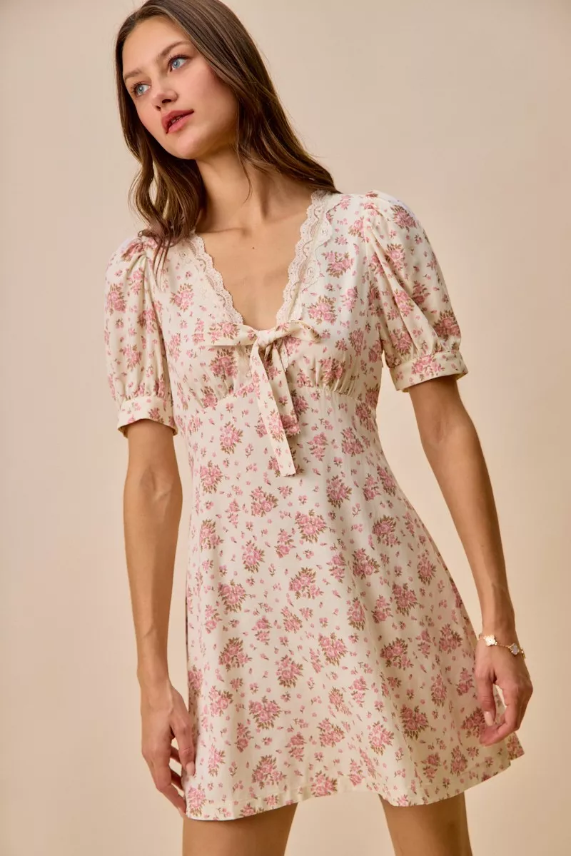 SO ME Floral Lace Trimed Short Sleeves Mini Dress