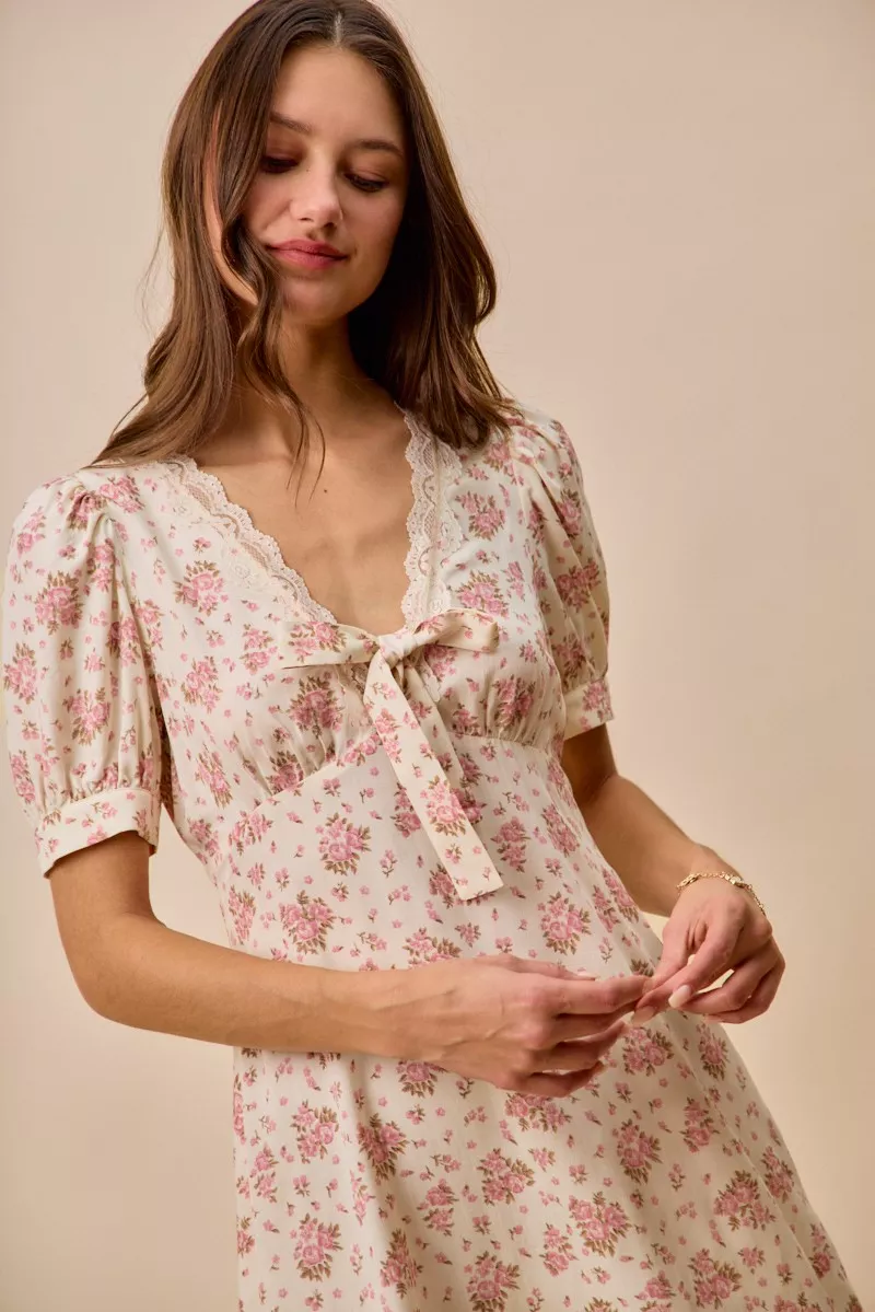 SO ME Floral Lace Trimed Short Sleeves Mini Dress - Image 7